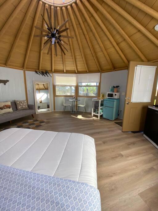 Вилла Glamping-Sky Dome Yurt-Tiny House-2 By Lavenders Field Valley Center Экстерьер фото
