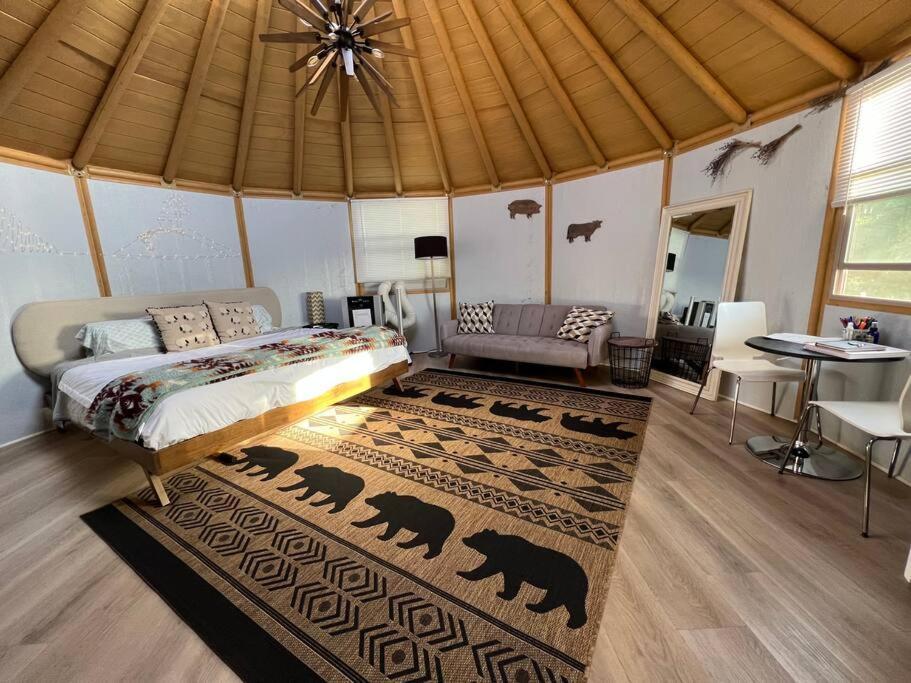 Вилла Glamping-Sky Dome Yurt-Tiny House-2 By Lavenders Field Valley Center Экстерьер фото